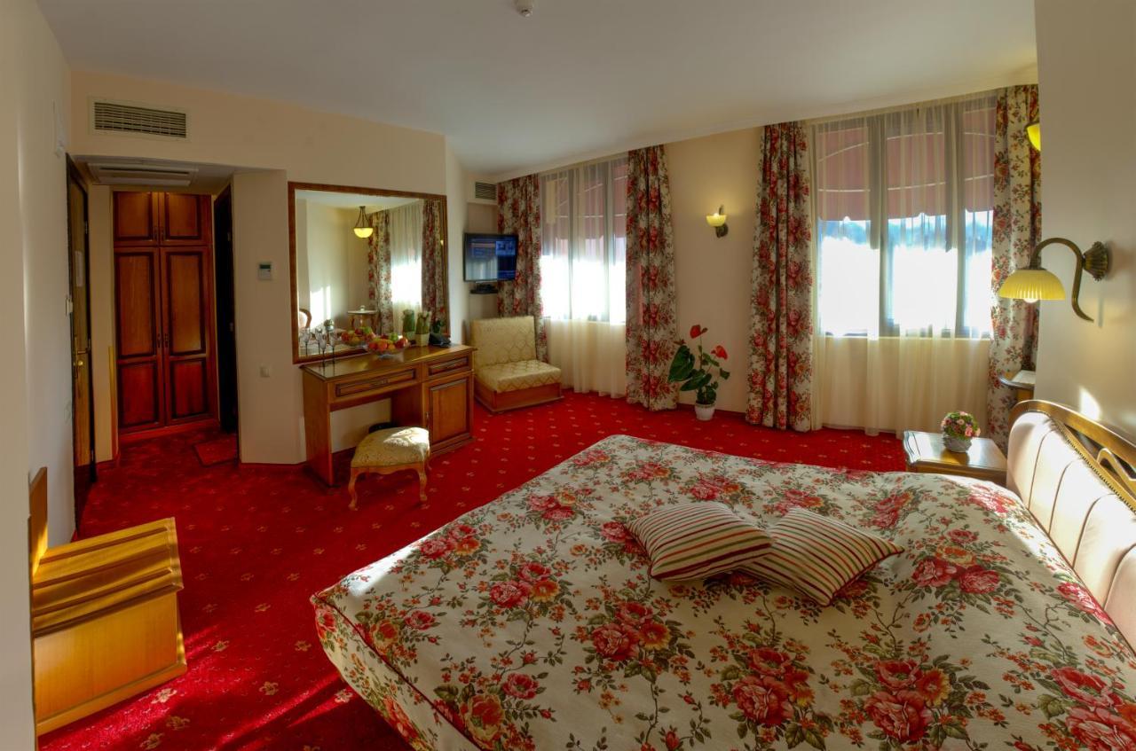 Boutique Hotel Vsk Kentavar Dryanovo Exterior photo